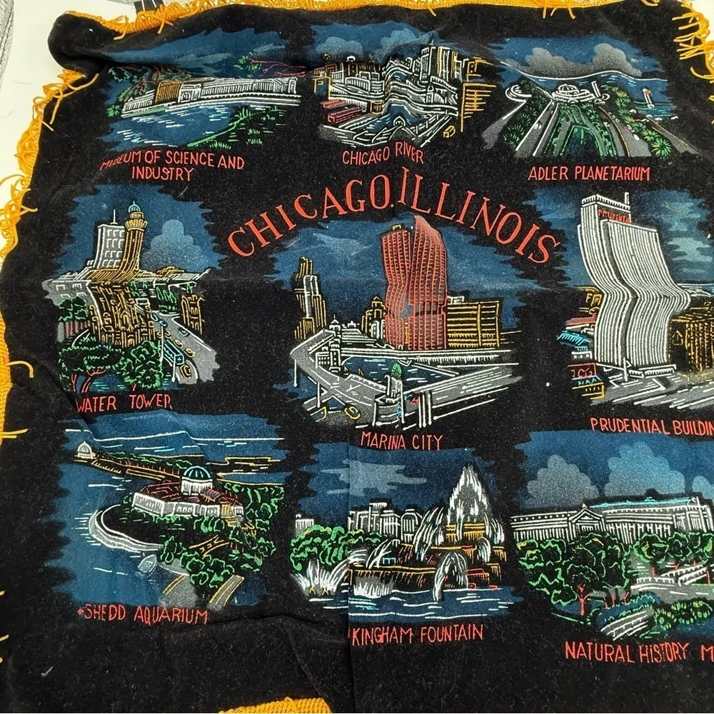 Chicago Illinois vintage souvenir fringe snap velvet pillow cover tapestry